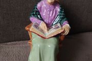 Royal Doulton Figure The Family Album Hn 2321