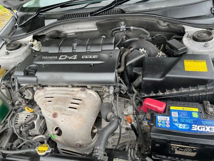 Toyota Avensis 2001