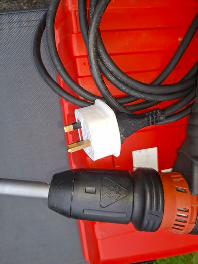 Hilti Te70  230v