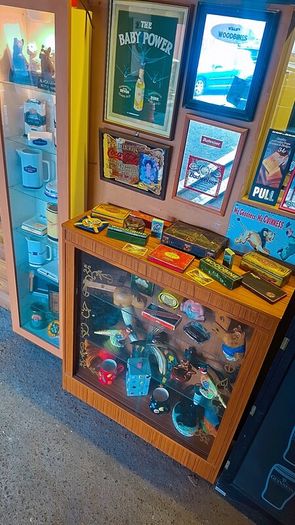 1940s Franklyns Fine Shagg tin patience game