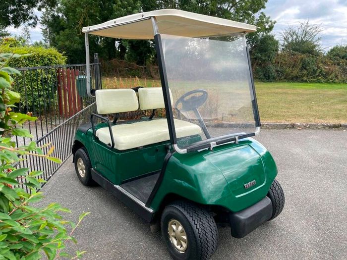 Yamaha petrol golf buggy