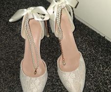 Ladies shoes