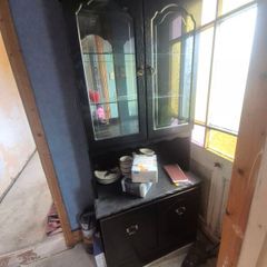 Display Cabinet with Lights