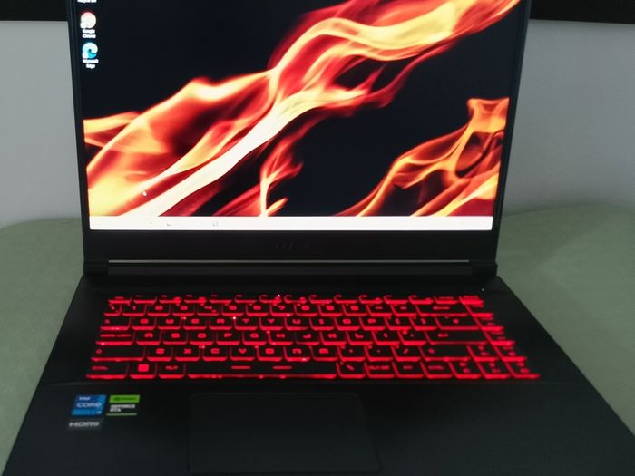 MSI RTX4050 i7 Gaming Laptop