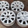 Genuine VW 15 inch alloys with new centre caps Image 2