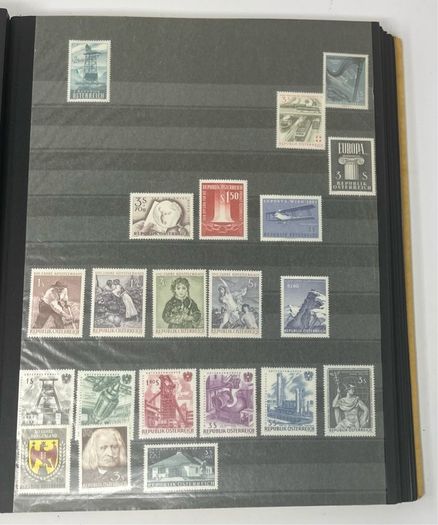 Collection: Austria (Osterreich) Stamps both mint an commemorative stamps on 45 pages