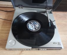 Aiwa LX-70