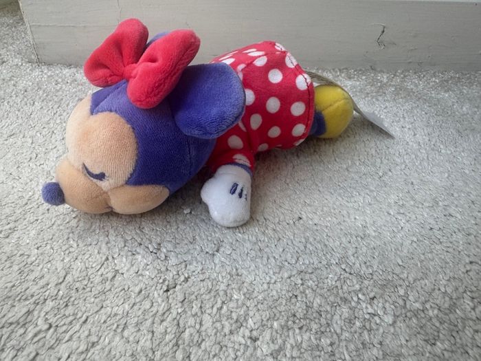 Disney Sleeping Minnie Mouse Mini Cuddleez approx. 6" Plush Used Please see photos