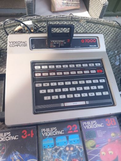 Philips G7000 vintage late 70s console, games, D18