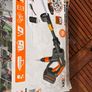 Worx PowerShare Hydroshot portable pressure cleaner. Image 5