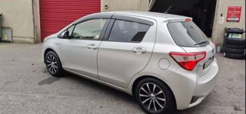 2017 Toyota Vitz 1.5 Hybrid Automatic  New Tyres  NCT 03/2027