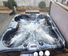 Brand New Georgia Hot Tub Heavily Reduced