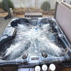 Brand New Georgia Hot Tub Heavily Reduced