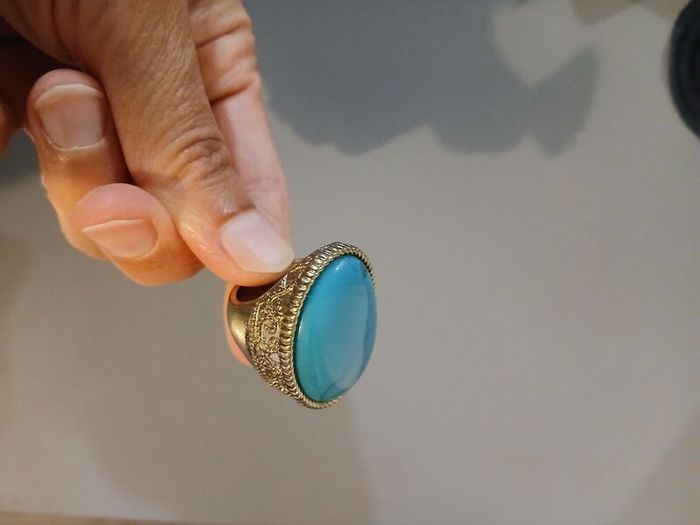 Stunning ring