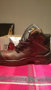 Safety shoes for men, new with box , size 41,brown