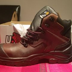 Safety shoes for men, new with box , size 41,brown