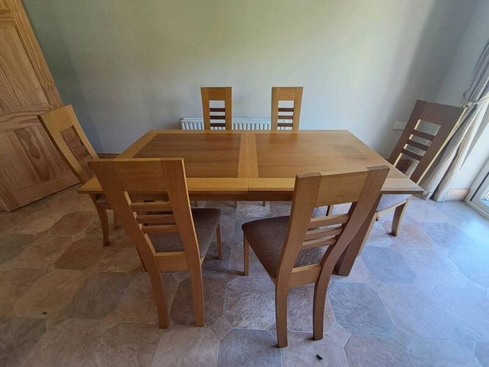 PRICE REDUCTION !! - Dining Table & Chairs