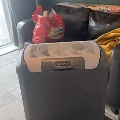 camping cooler with 12v and 12 to 240 power lead