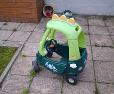little tikes car outdoor toy