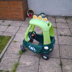 little tikes car outdoor toy
