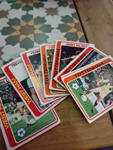 Topps  Trading Cards