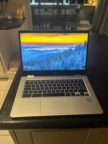 HP Chromebook Touchscreen Laptop -  Excellent Condition