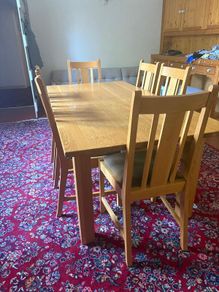 Kitchen Table & Chairs