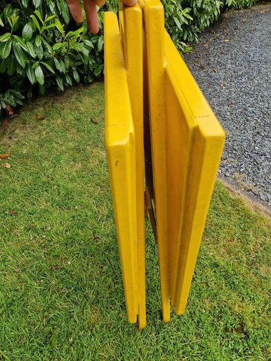 Sandwich board