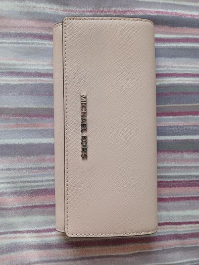 Michael Kors pale pink wallet