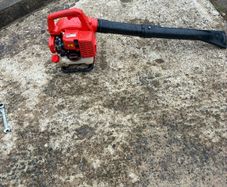 leaf blower