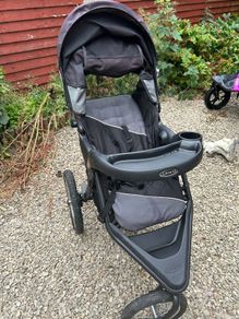 Graco three wheeler buggy