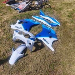 Yamaha fzr250 3ln fairings