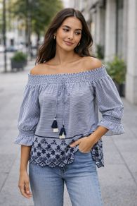 BRAND NEW Ladies Of the Shoulder Top: Size 8