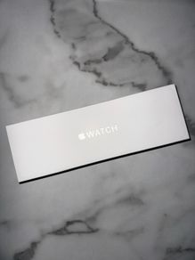 Apple Watch Series 11 (46mm, GPS + Cellular, Silver)