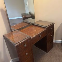 Vintage dressing table & matching bedside lockers