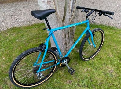 Saracen Trekker 23" - Excellent Condition - Boxed