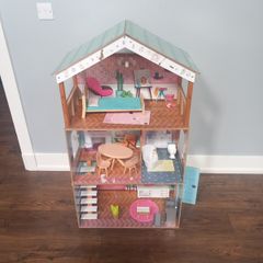 dolls house well used, would do a childminders house or school