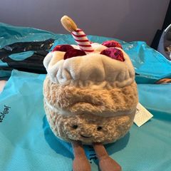 Jellycat Amuseables Birthday Cake