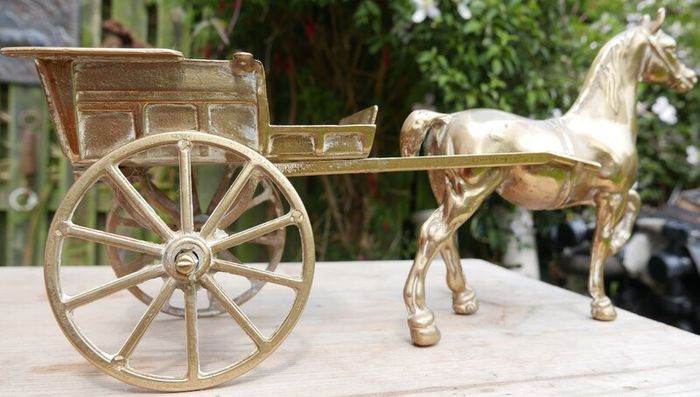 Horse Pulling a Carriage - Sculpture - figurine - statue - Vintage Solid Brass