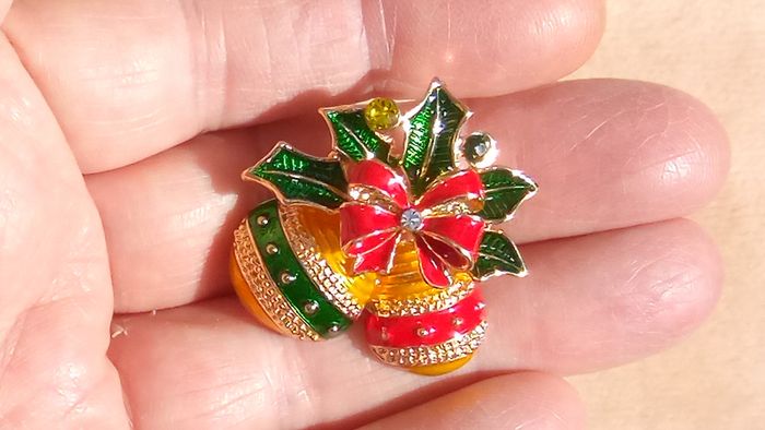 It's a Christmas Pin Up!
