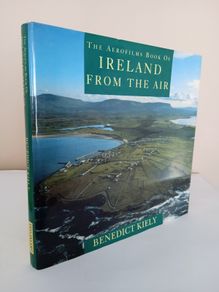 The Aerofilms Book of Ireland from the Air by Benedict Kiely (HQ803)