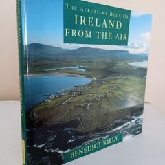 The Aerofilms Book of Ireland from the Air by Benedict Kiely (HQ803)