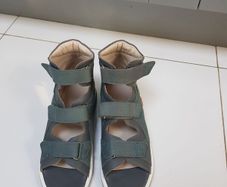 Orthopedic sandals