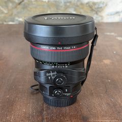 Canon 17mm f4 L Tilt shift lens