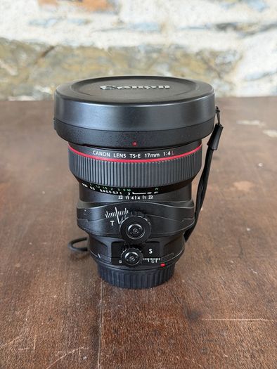 Canon 17mm f4 L Tilt shift lens