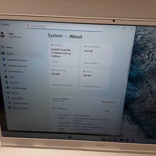 Dell Inspiron 15 5501 | Intel Core i7-1065G7 | 16GB RAM | 256GB SSD | 15.6" Laptop