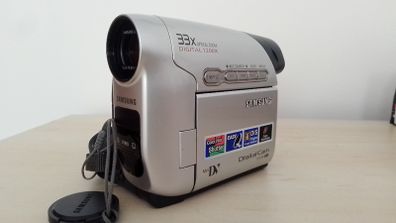 Samsung MiniDV Digital Camcorder VP-D361
