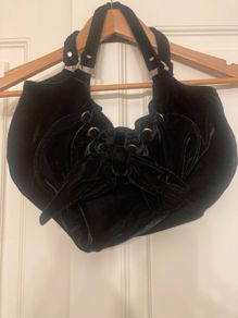 (Vintage) Black Velvet Shoulder Bag.