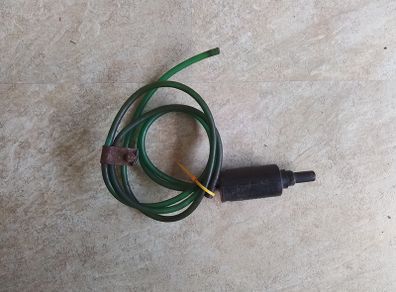 B/L Used Windscreen Washer Unit.