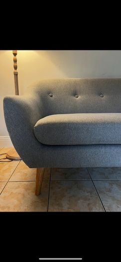 2.5 seater couch